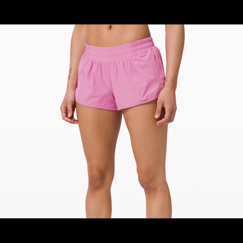 LuluLemon Hotty Hot Short 2.5”